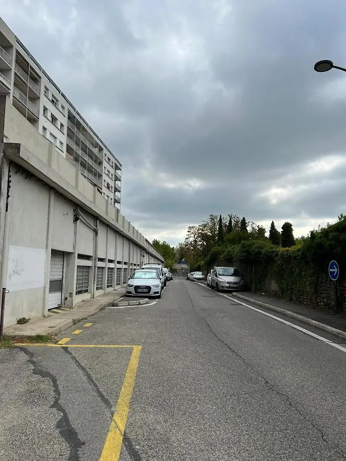 Studio indépendant Romans-sur-Isère France